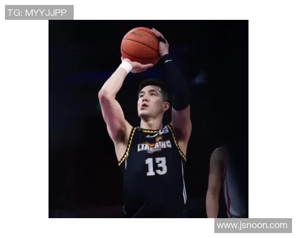 郭艾伦带领中国男篮迎战国际赛场挑战展现出色球技与团队精神